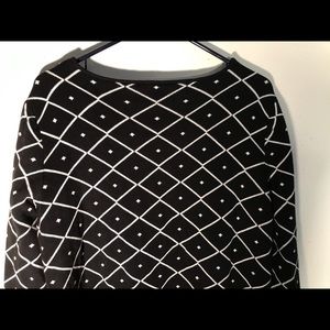Chico’s Diamond print zip front Sweater 3/L